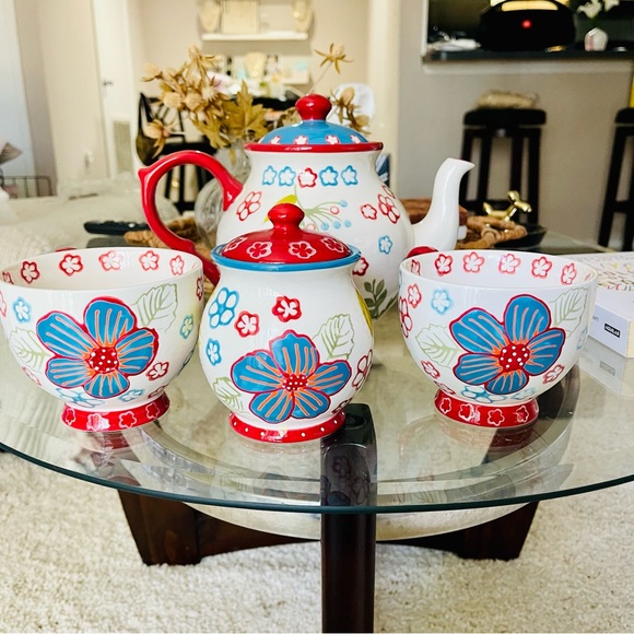 Dutch Wax Vibrant Floral Tea Set by Coastline Imports Red Accents - Picture 3 of 10